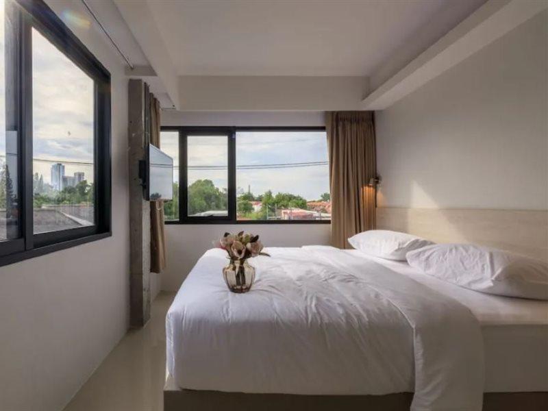 Prima House Pattaya Hotel Bagian luar foto