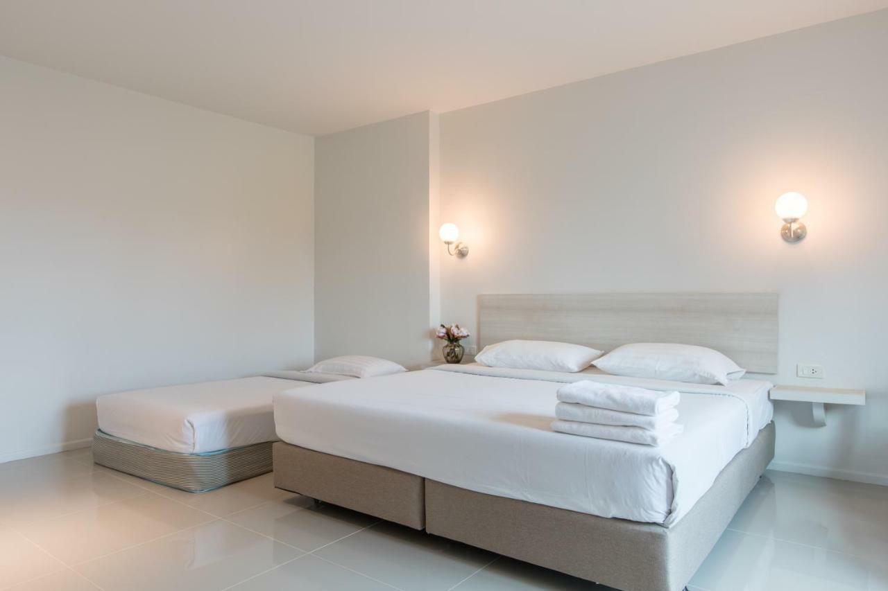 Prima House Pattaya Hotel Bagian luar foto