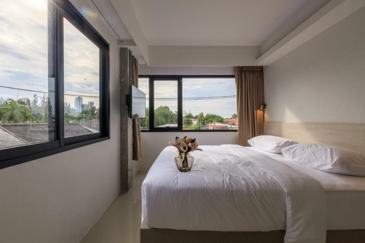 Prima House Pattaya Hotel Bagian luar foto